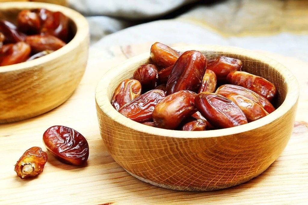 فوائد تناول التمر بكثرة